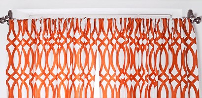 How to Use Command™ Hooks to Hang Curtains

