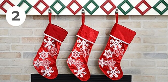 hanging Christmas stockings without nails
